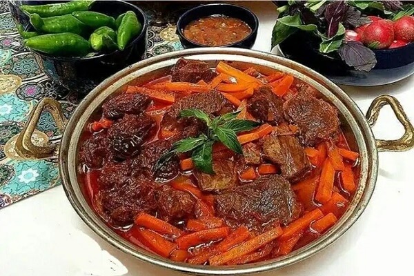 خورشت آلو|غذاهای سنتی تبریز
