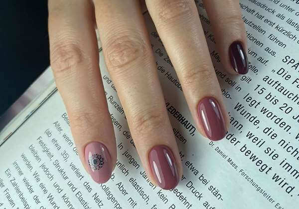 کاشت ناخن در کرج